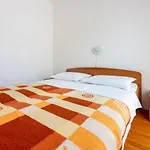 Cozy Nur 800 Meter Zum Mit Meerblick, Grill, Privatparkplatz Crikvenica