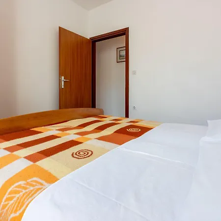 Apartment Cozy Nur 800 Meter Zum Mit Meerblick, Grill, Privatparkplatz Crikvenica