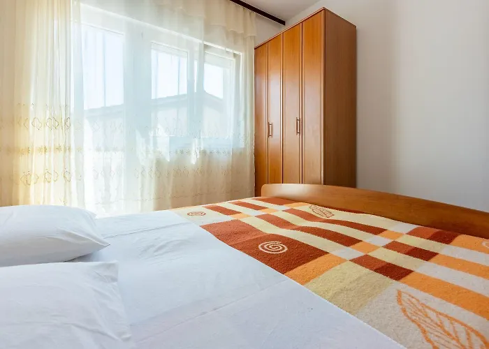 Cozy Nur 800 Meter Zum Mit Meerblick, Grill, Privatparkplatz Apartamento Crikvenica