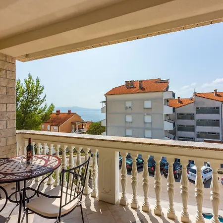 Cozy Nur 800 Meter Zum Mit Meerblick, Grill, Privatparkplatz Crikvenica