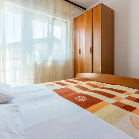 Cozy Nur 800 Meter Zum Mit Meerblick, Grill, Privatparkplatz Apartamento Crikvenica