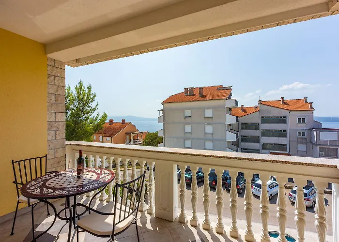 Cozy Nur 800 Meter Zum Mit Meerblick, Grill, Privatparkplatz Crikvenica