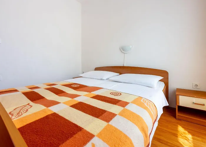 Cozy Nur 800 Meter Zum Mit Meerblick, Grill, Privatparkplatz Crikvenica